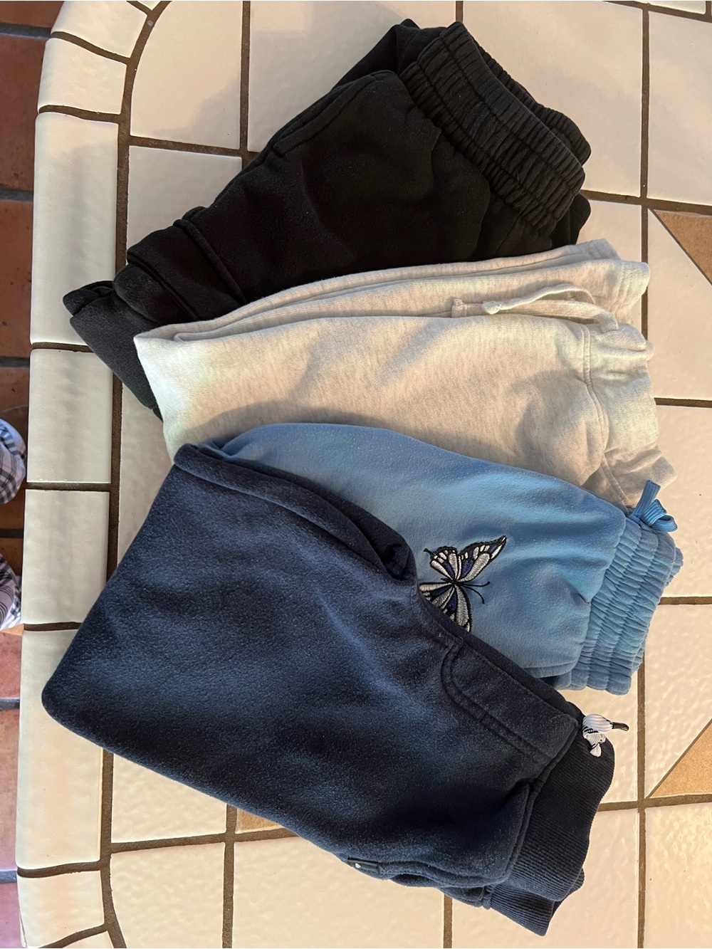 Kids Sweatpants bundle — Black, Light Gray, Navy, Light Blue size 6